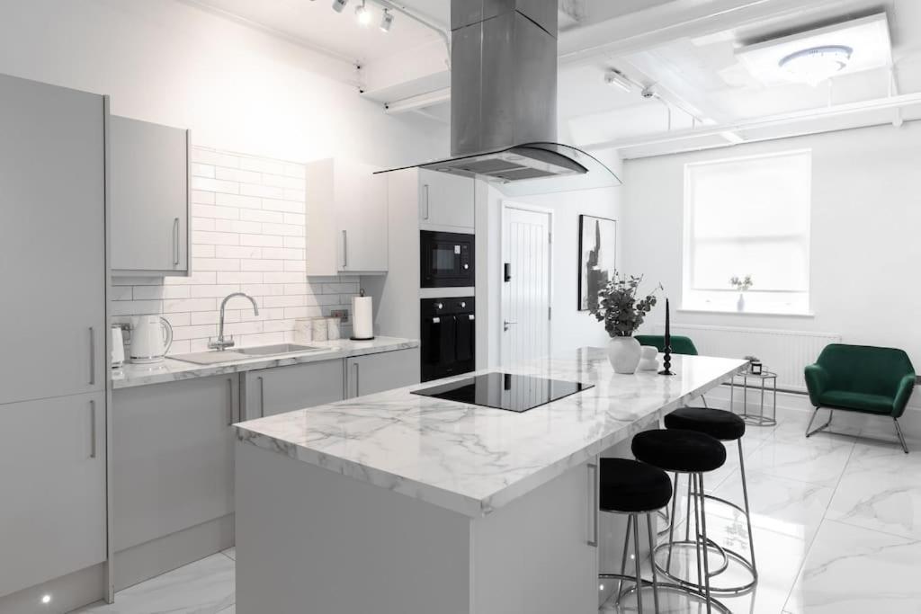 Luxury, Open Plan Bradford (West Yorkshire)